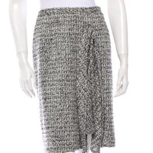 Oscar de la Renta Boucle’ Ruffled Gray Tweed Skirt